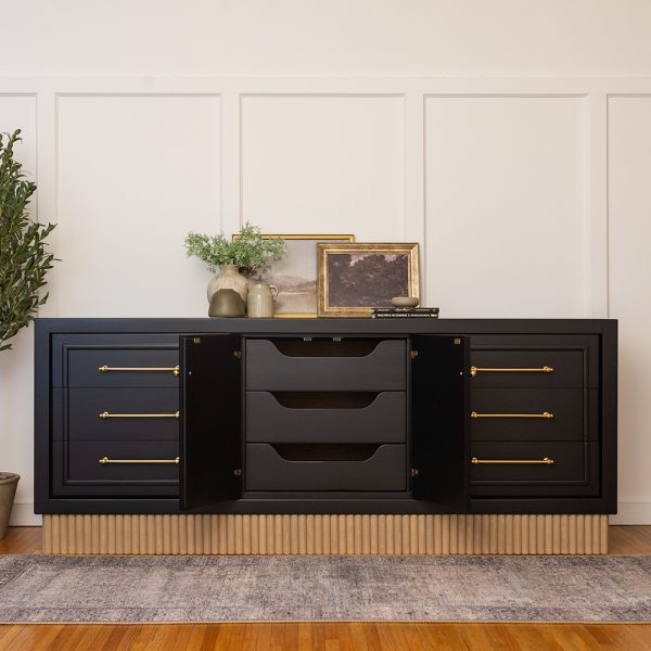 9-Drawer Dresser - Image 2