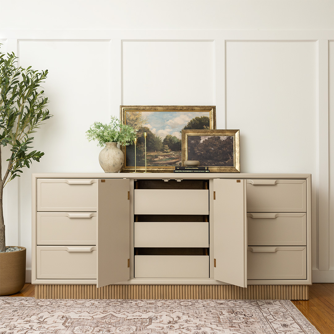 9-Drawer Lowboy Dresser - Image 2