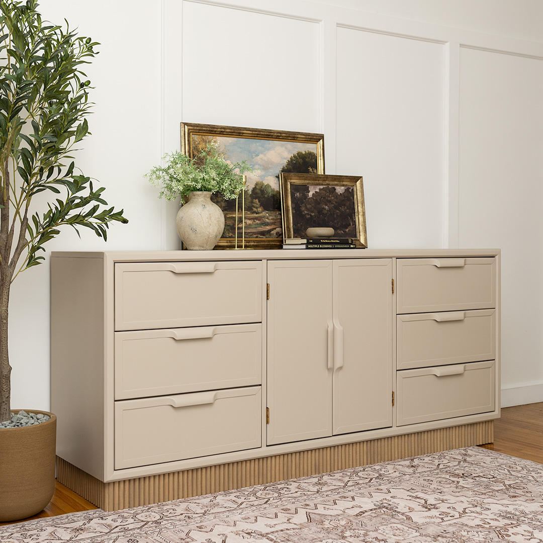 9-Drawer Lowboy Dresser - Image 6