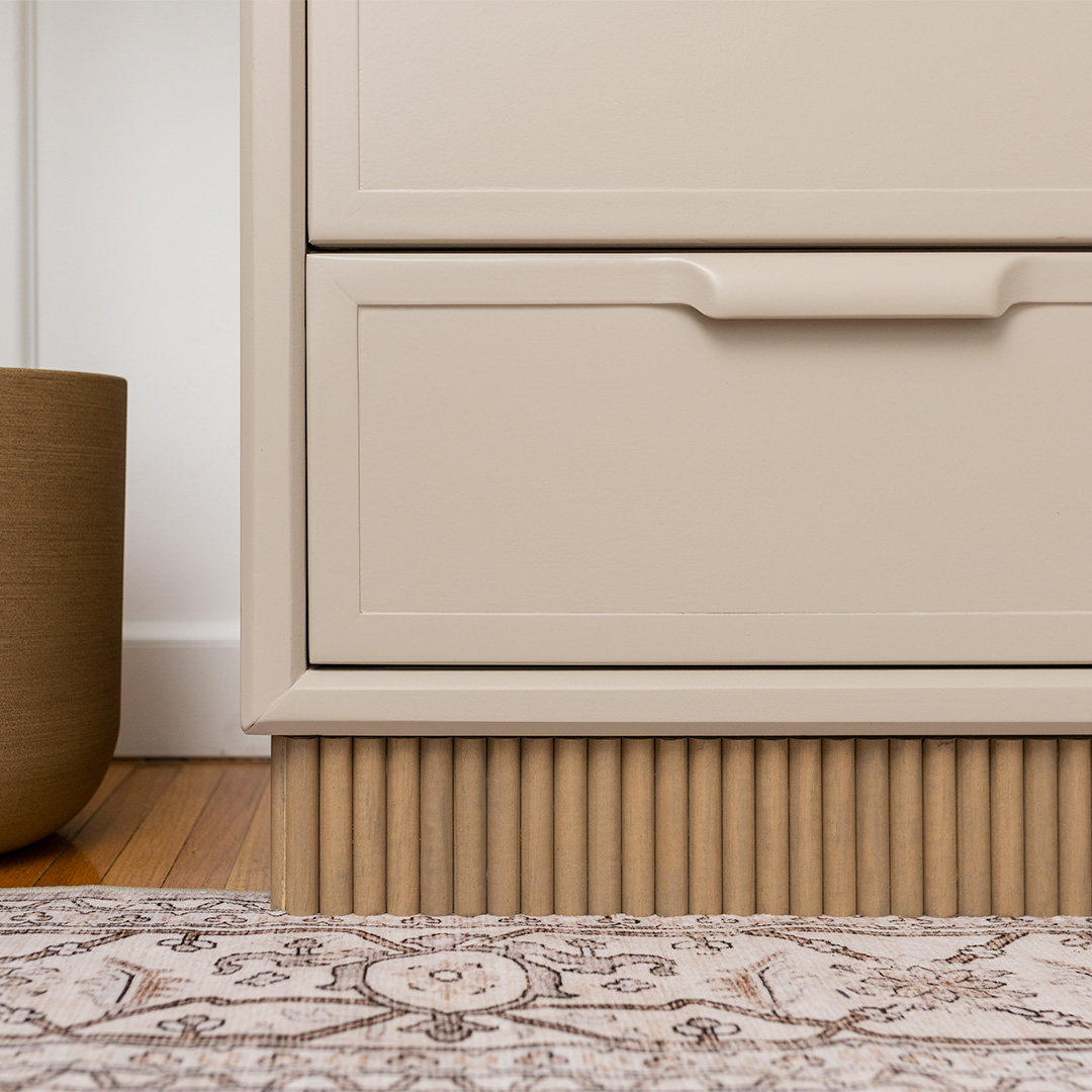 9-Drawer Lowboy Dresser - Image 5