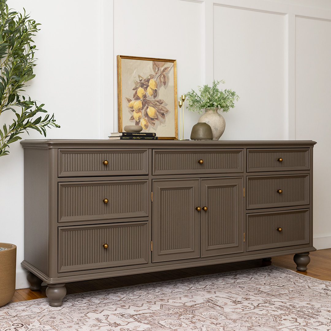9-Drawer Bernhardt Dresser - Image 5
